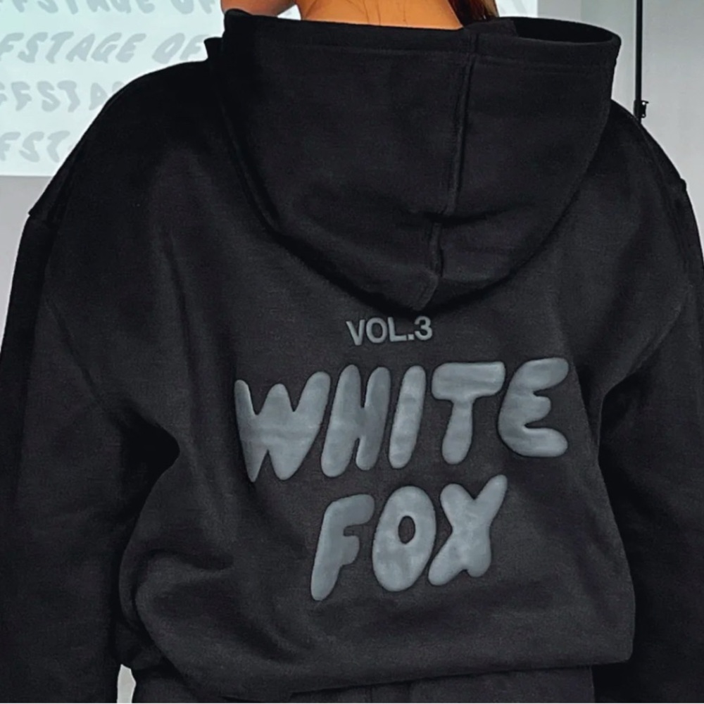 NEW White Fox hoodie, color: Onyx. Size L/XL